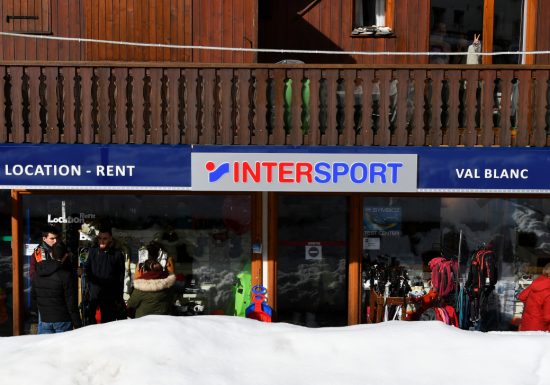 Intersport Val Blanc  – Proximité, expertise & passion montagne