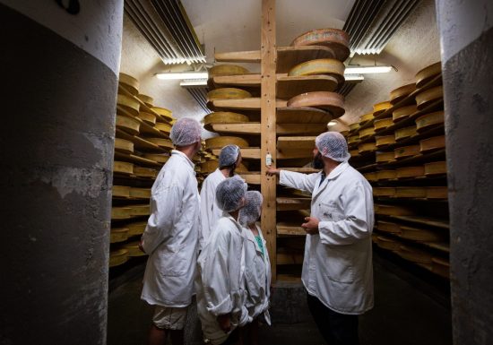 Visite des caves de la Coopérative laitière