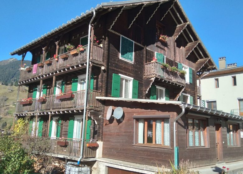 Appartement  4 pièces – 6 pers – SCI CHALET DU GD MONT