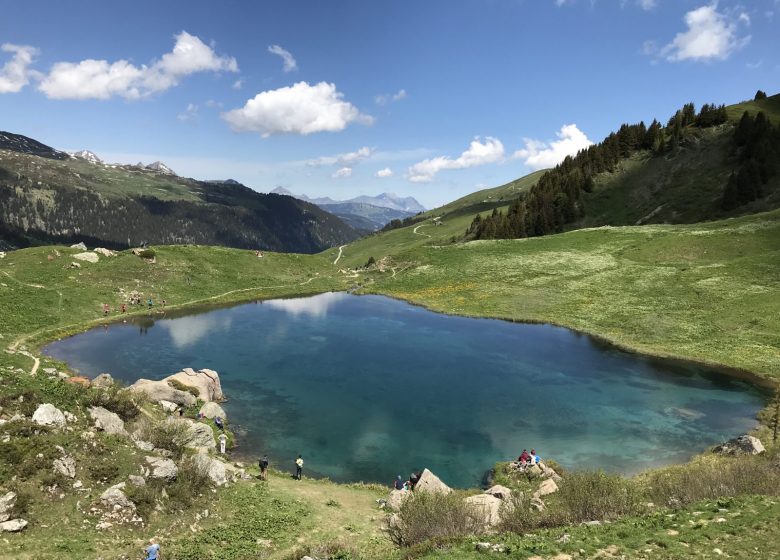 La croix du berger et le lac des fées