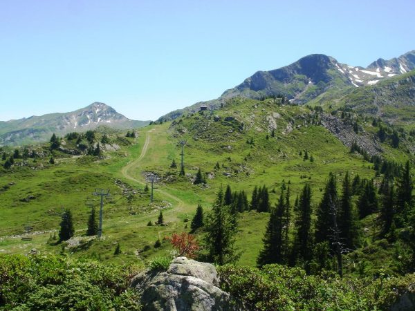 Montée au restaurant l’Alpage depuis le Cuvy.