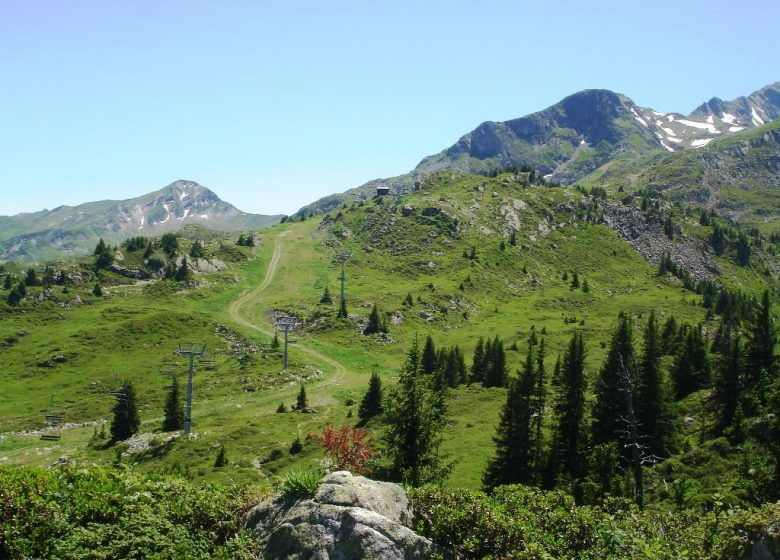 Montée au restaurant l’Alpage depuis le Cuvy.