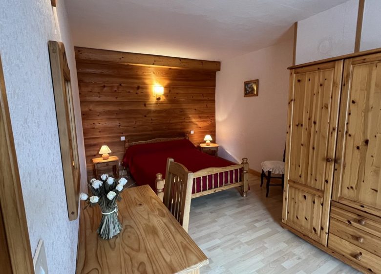 Appartement 5 pièces 6 personnes – FRC02