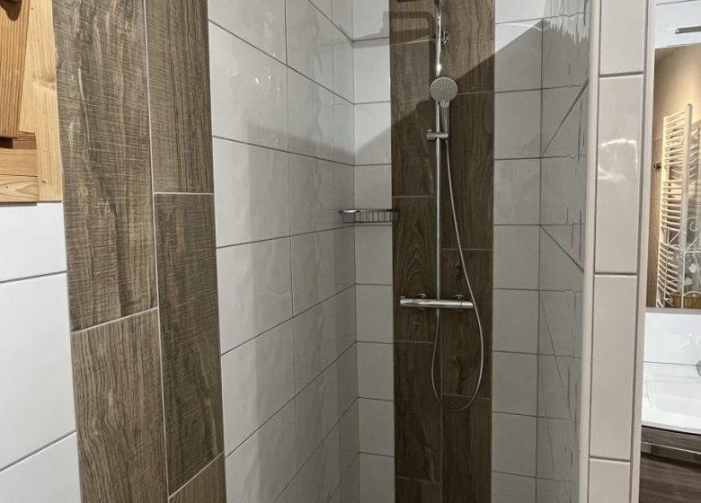 Appartement 5 pièces 6 personnes – FRC02