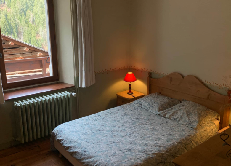 Appartement dans chalet – 7 pièces – 15 personnes – LA FERME BLANCHE