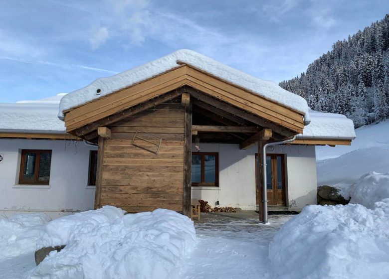 Appartement dans chalet – 7 pièces – 15 personnes – LA FERME BLANCHE