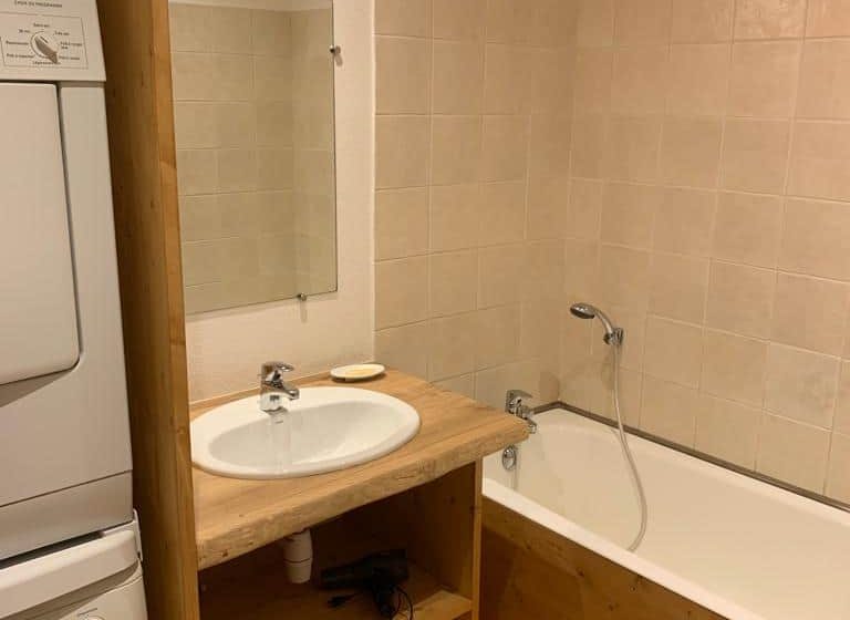 Appartement dans chalet – 7 pièces – 15 personnes – LA FERME BLANCHE